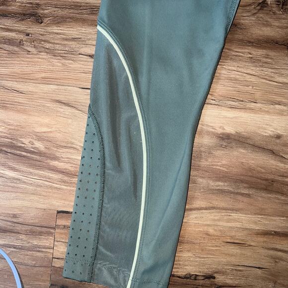 Green Avia High Rise Leggings with Mesh and See Through Design Size Medium - Picture 5 of 8